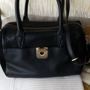 Loft Black leather Handbag